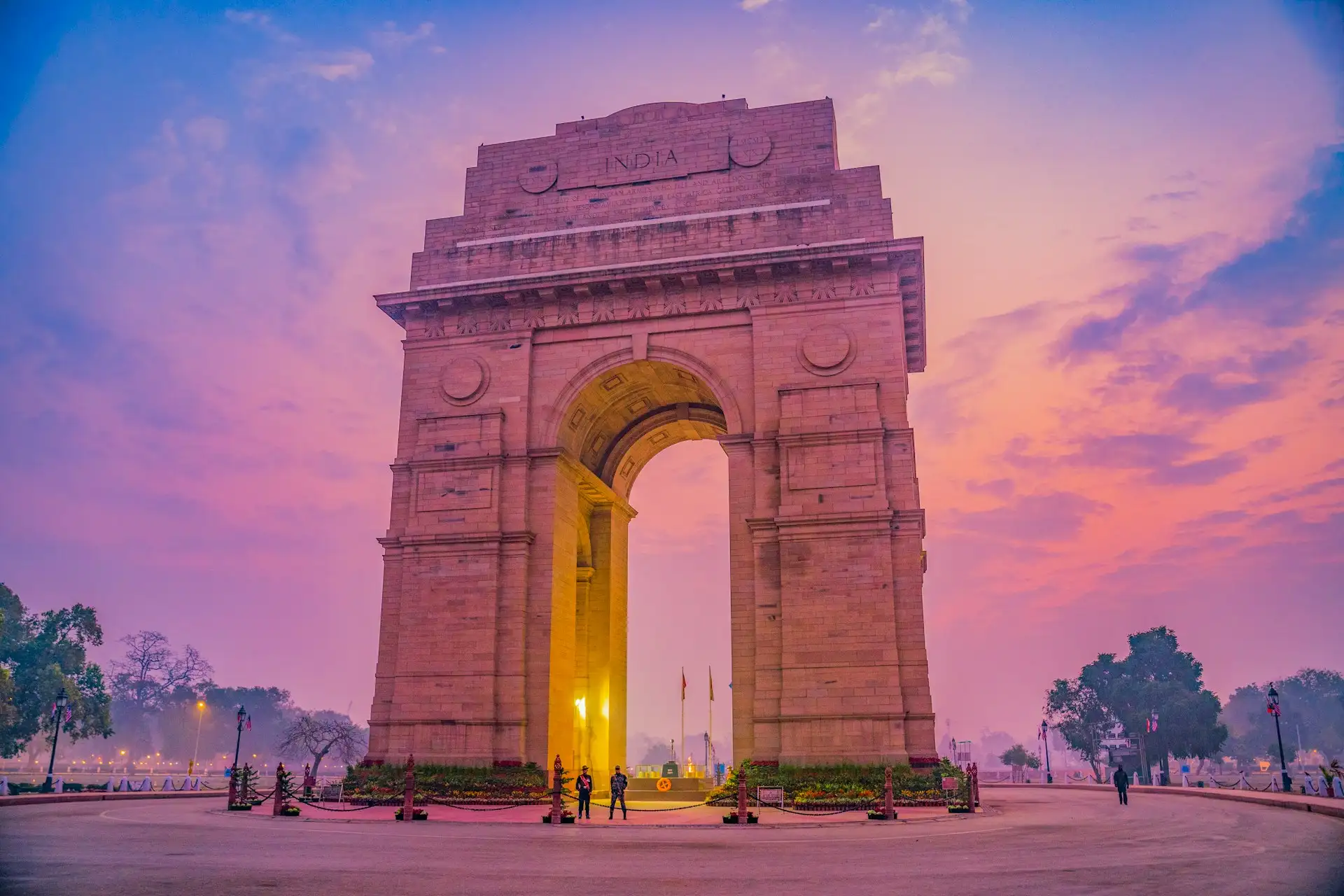 Brama Indii (India Gate)