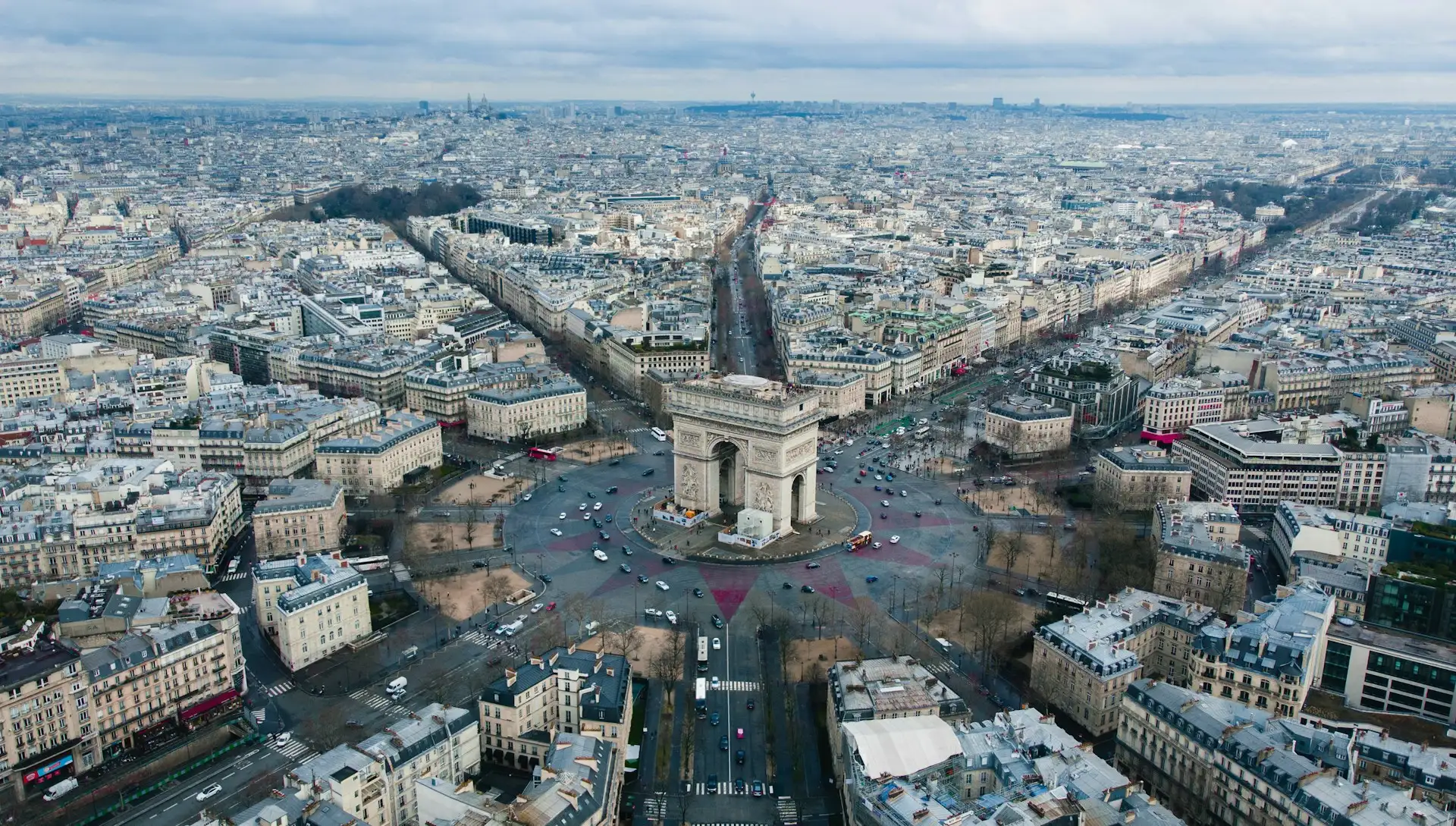 Loty do: Francja